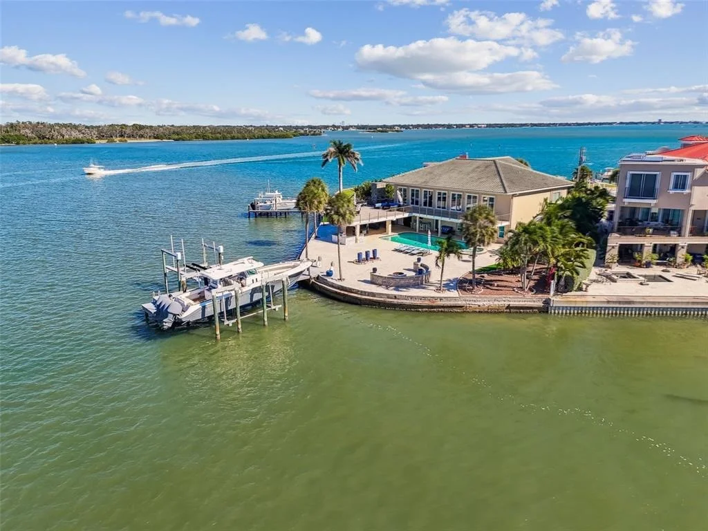 Photo of 582 JOHNS PASS AVENUE