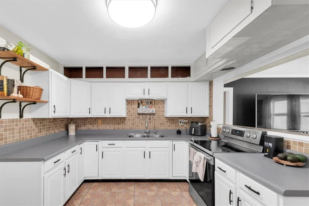 Photo of 12812 LAKE DRIVE