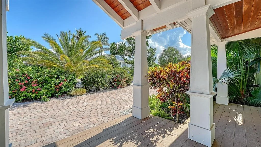 Photo of 602 BUTTONWOOD DRIVE