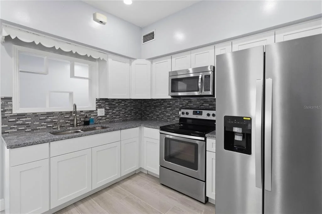 Photo of 8304 DOT LANE
