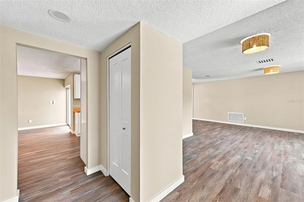 Photo of 6622 GLENCOE DRIVE