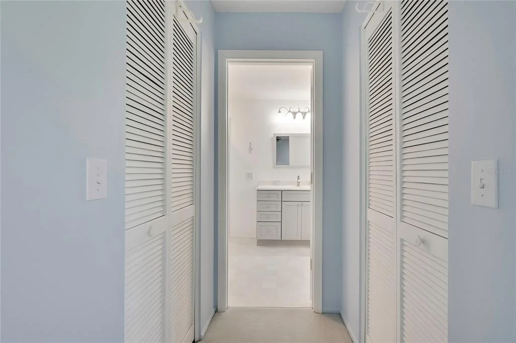 Photo of 7103 CROWN OAKS DRIVE