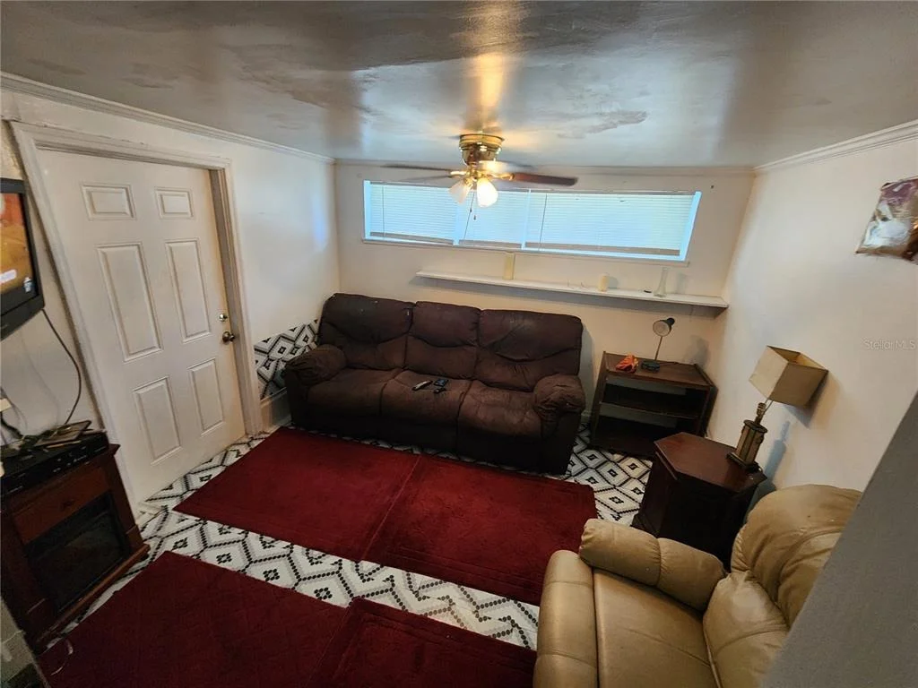 Photo of 1317 MOSS LANE