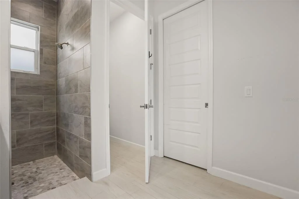 Photo of 260 HAMPTON LOOP