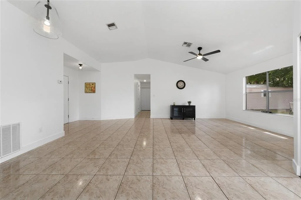 Photo of 401 HAGER DRIVE