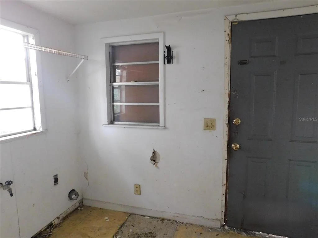 Photo of 911 12TH AVENUE W