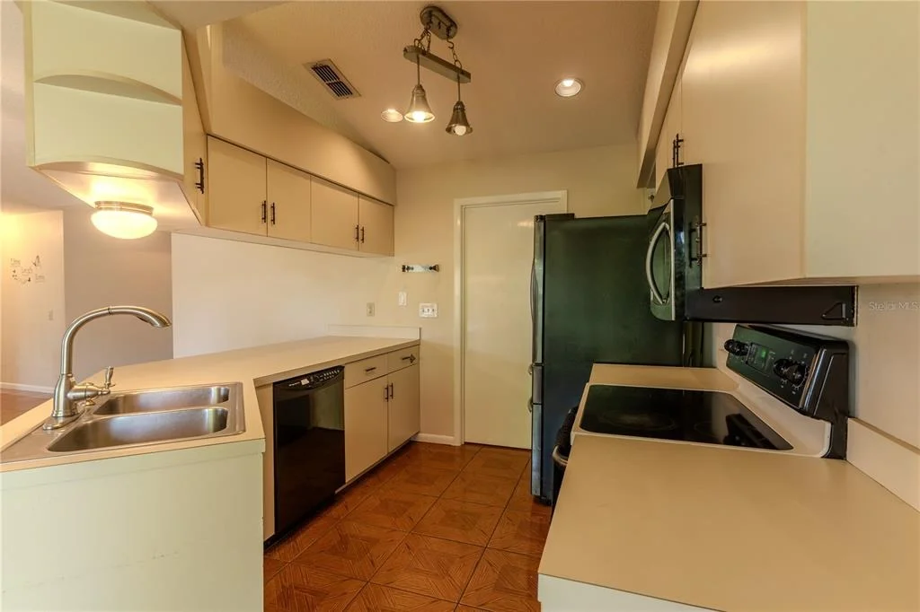 Photo of 94 LAKE DAISY BOULEVARD