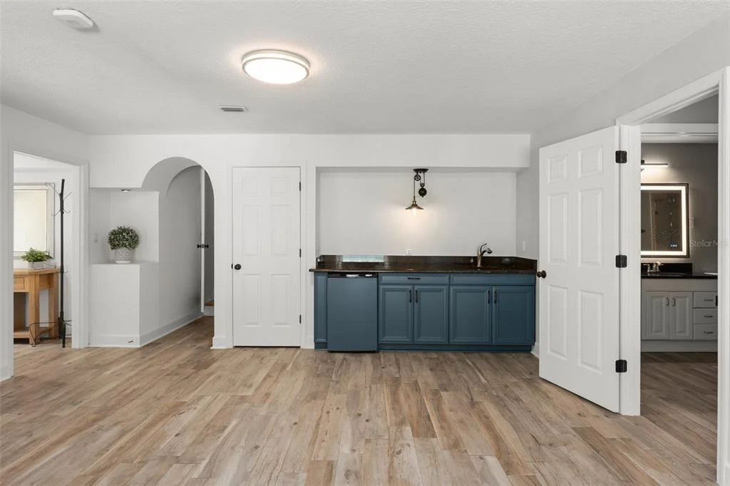 Photo of 101 LEE STREET