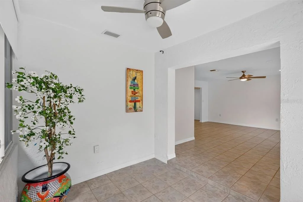 Photo of 1884 SOUTHPOINTE DRIVE