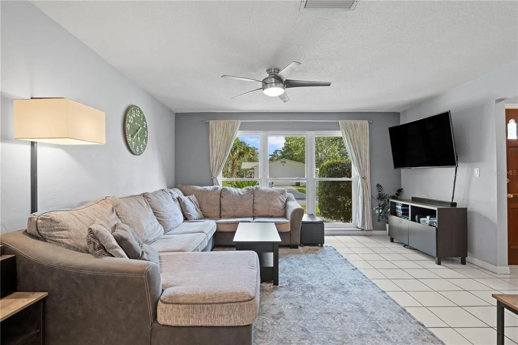 Photo of 2819 NW 55TH BOULEVARD