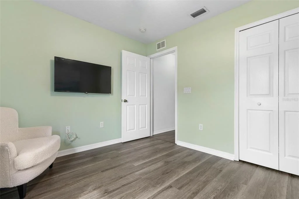 Photo of 72 BURROUGHS DRIVE