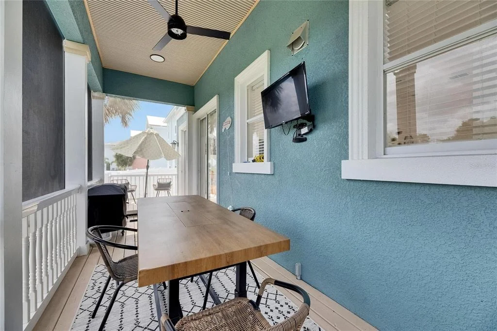 Photo of 6512 SIMONE SHORES CIRCLE