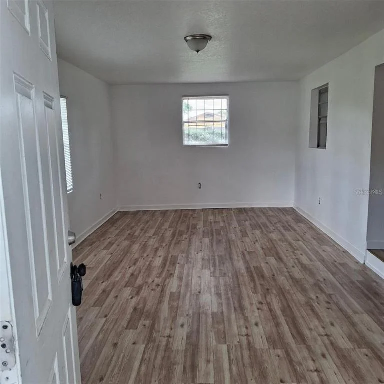 Photo of 444 SUNNYVIEW CIRCLE