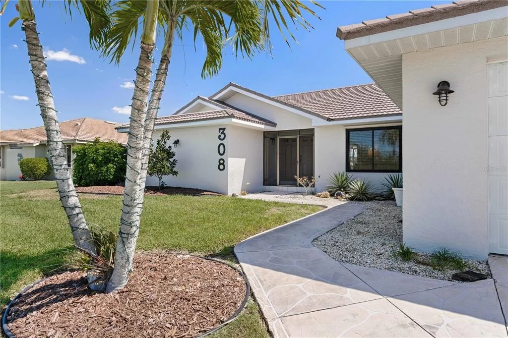 Photo of 308 COLONY POINT DRIVE