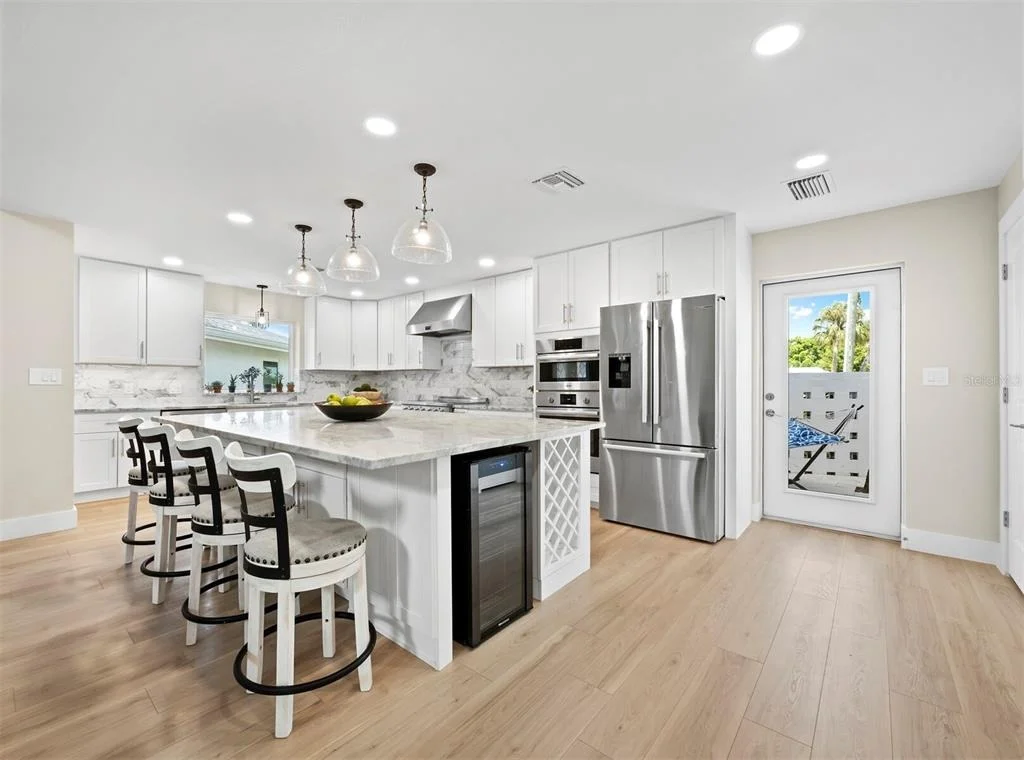 Photo of 430 ISLAND CIRCLE