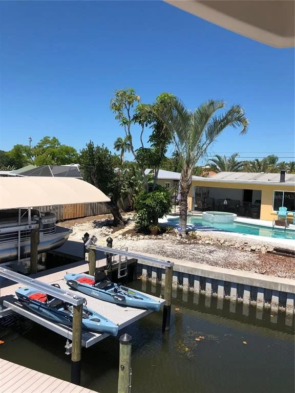 Photo of 4223 ROYAL PALM DRIVE