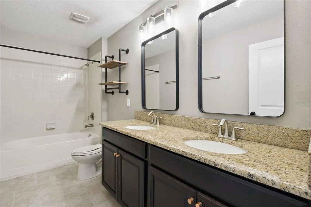 Photo of 7618 BLUEJACK OAK DRIVE