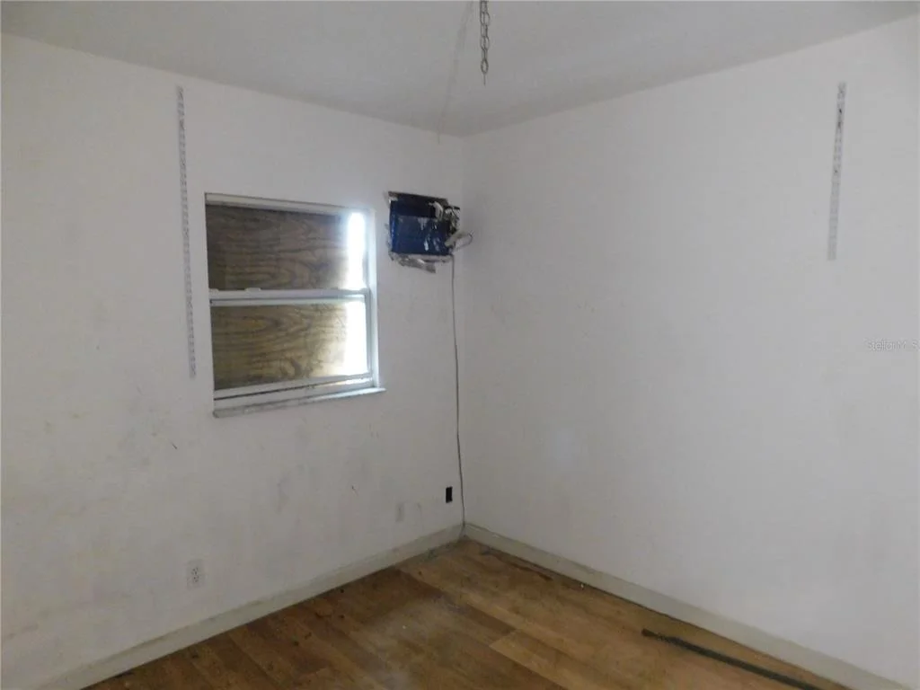 Photo of 911 12TH AVENUE W