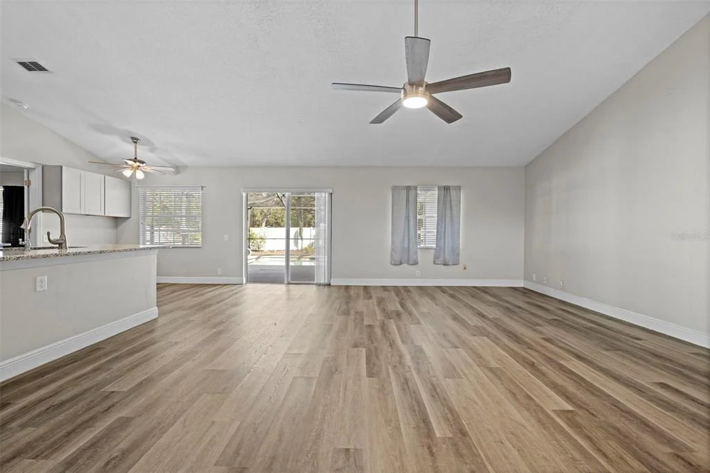 Photo of 8155 GIFFEN LANE