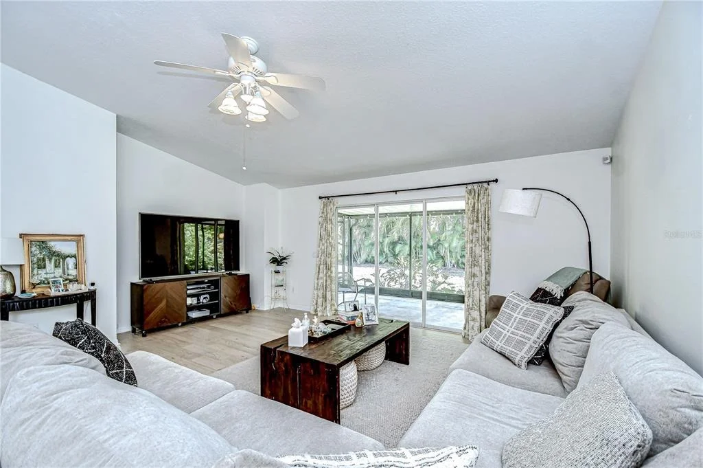 Photo of 7107 COLONIAL LAKE DR