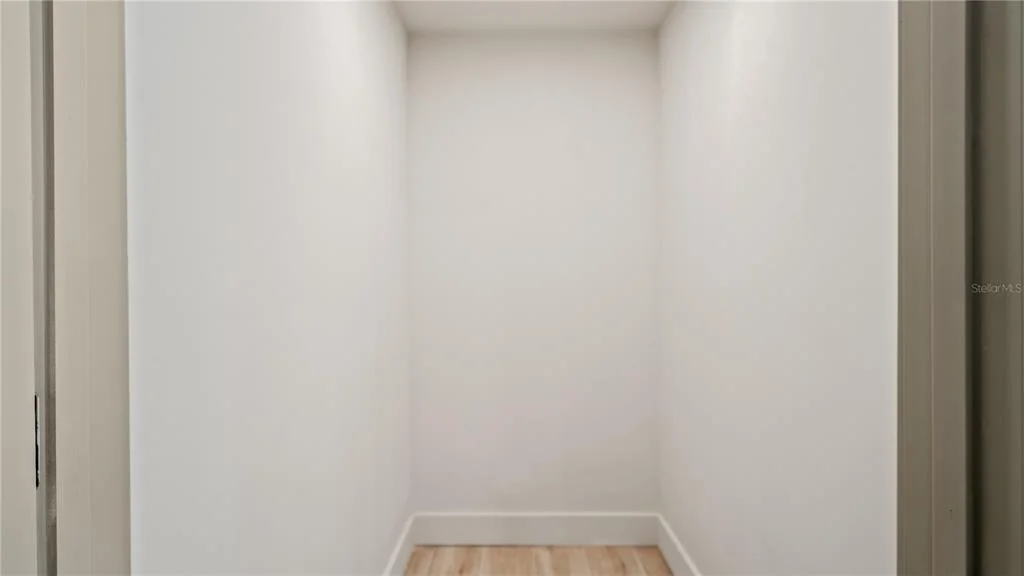Photo of 1447 BIRD ROAD