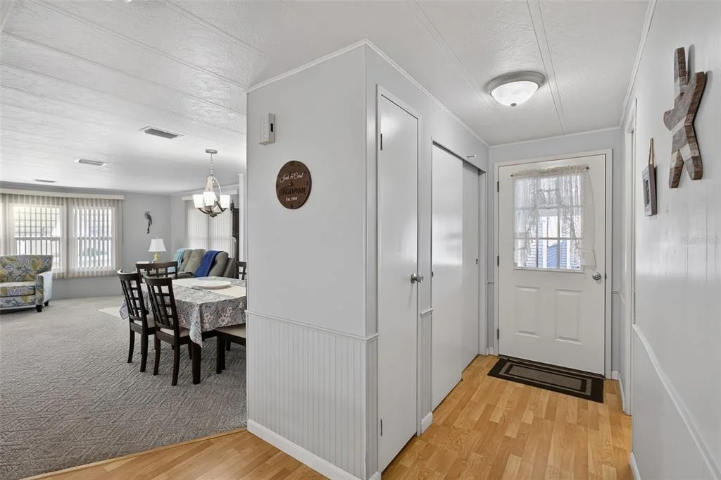 Photo of 652 LA SALA