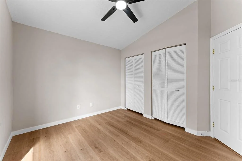 Photo of 5521 OAK STREET