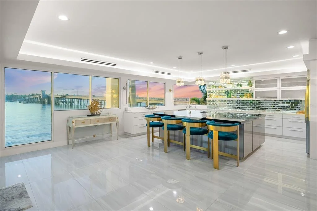 Photo of 1400 SIESTA DRIVE