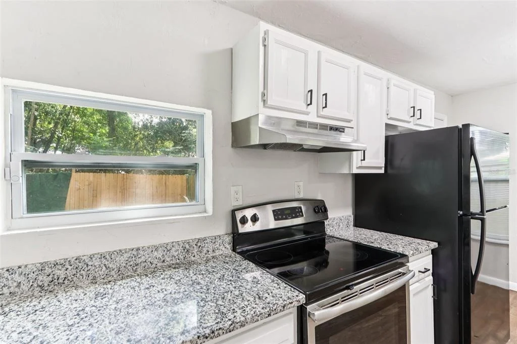 Photo of 1623 NE 16TH WAY