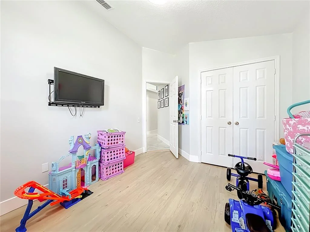 Photo of 9226 LONGFELLOW PLACE