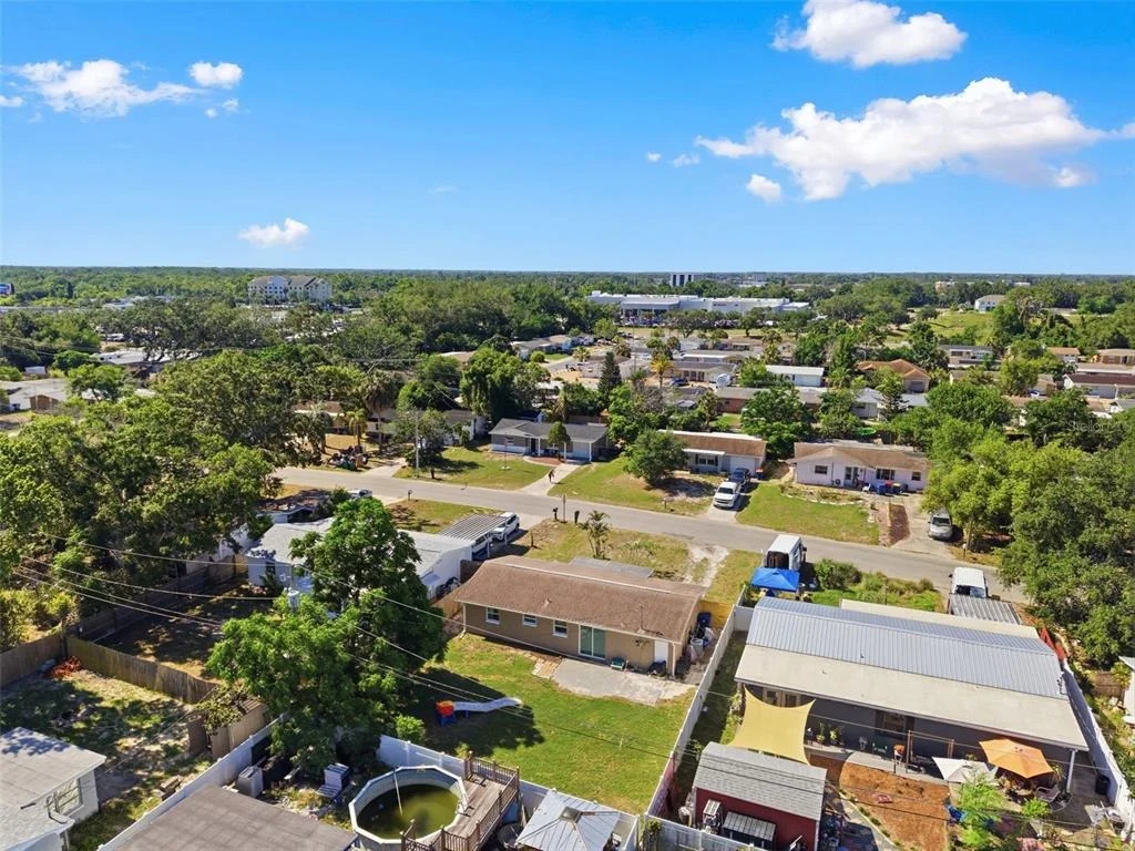 Photo of 4327 BEACON SQUARE DRIVE