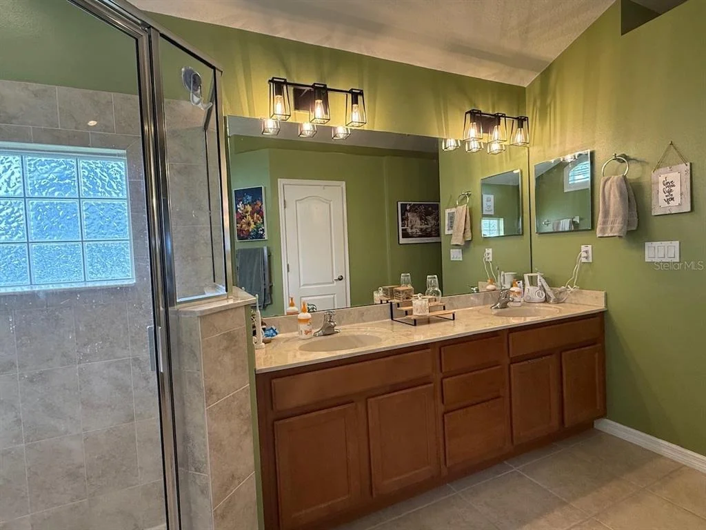 Photo of 12734 COLONNADE CIRCLE