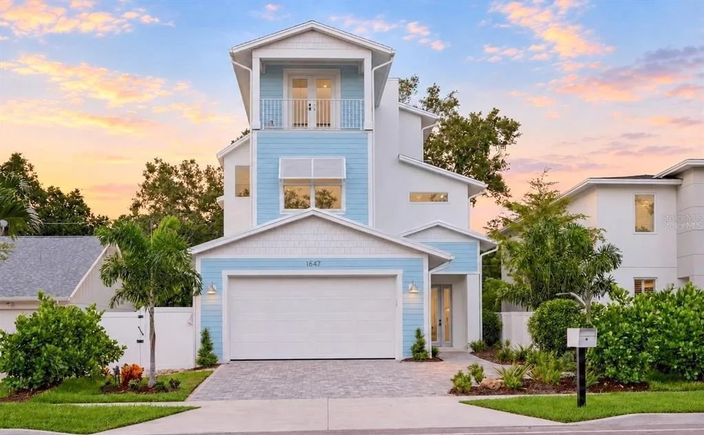 Photo of 1647 SIESTA DRIVE