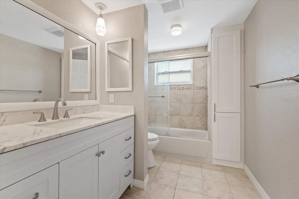 Photo of 4933 SHELL STREAM BOULEVARD