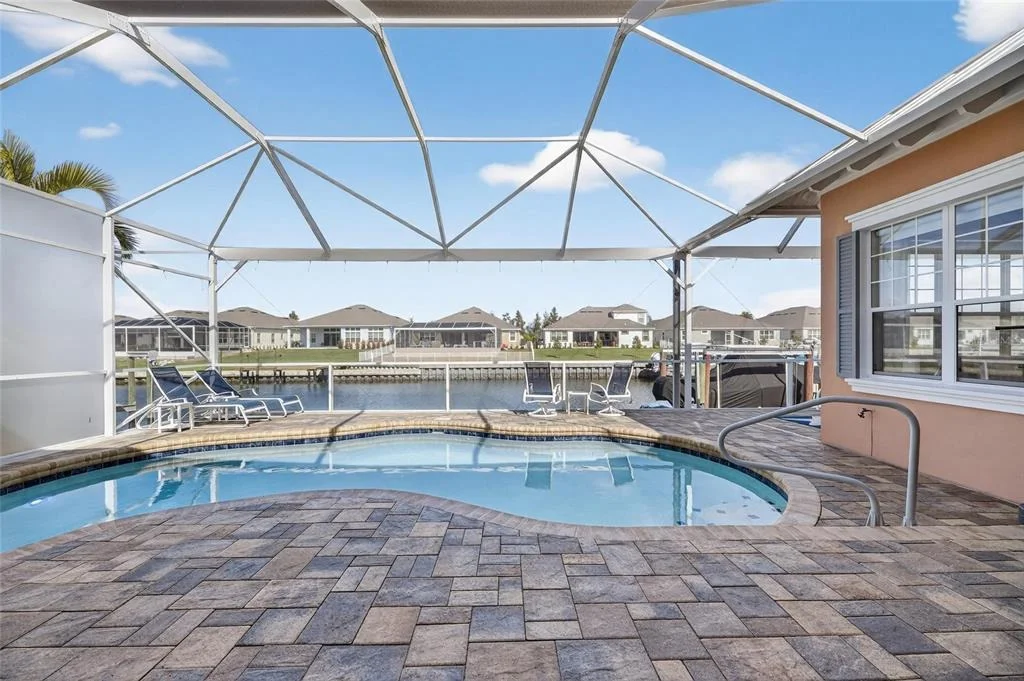 Photo of 719 ISLEBAY DRIVE