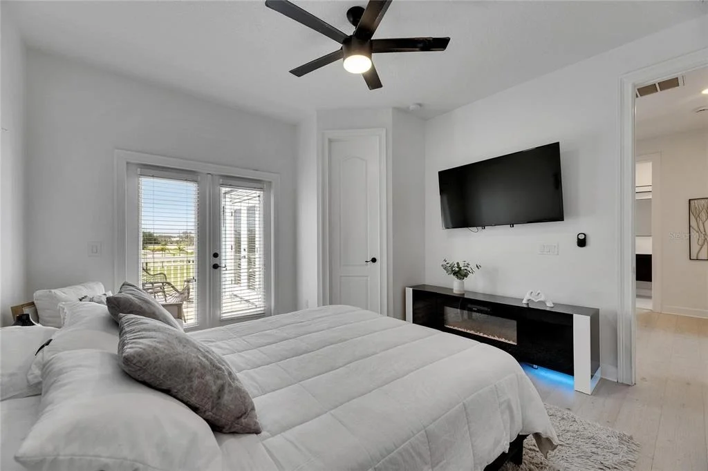 Photo of 6512 SIMONE SHORES CIRCLE