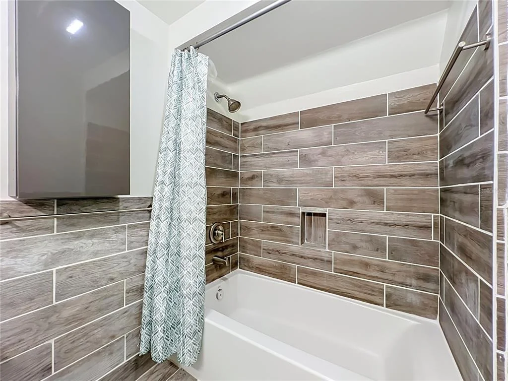 Photo of 5465 LAKE TYNER DRIVE