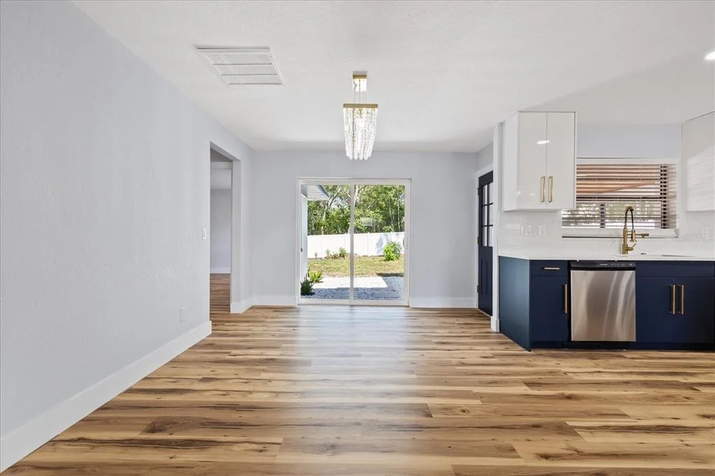 Photo of 12018 LINDEN DRIVE