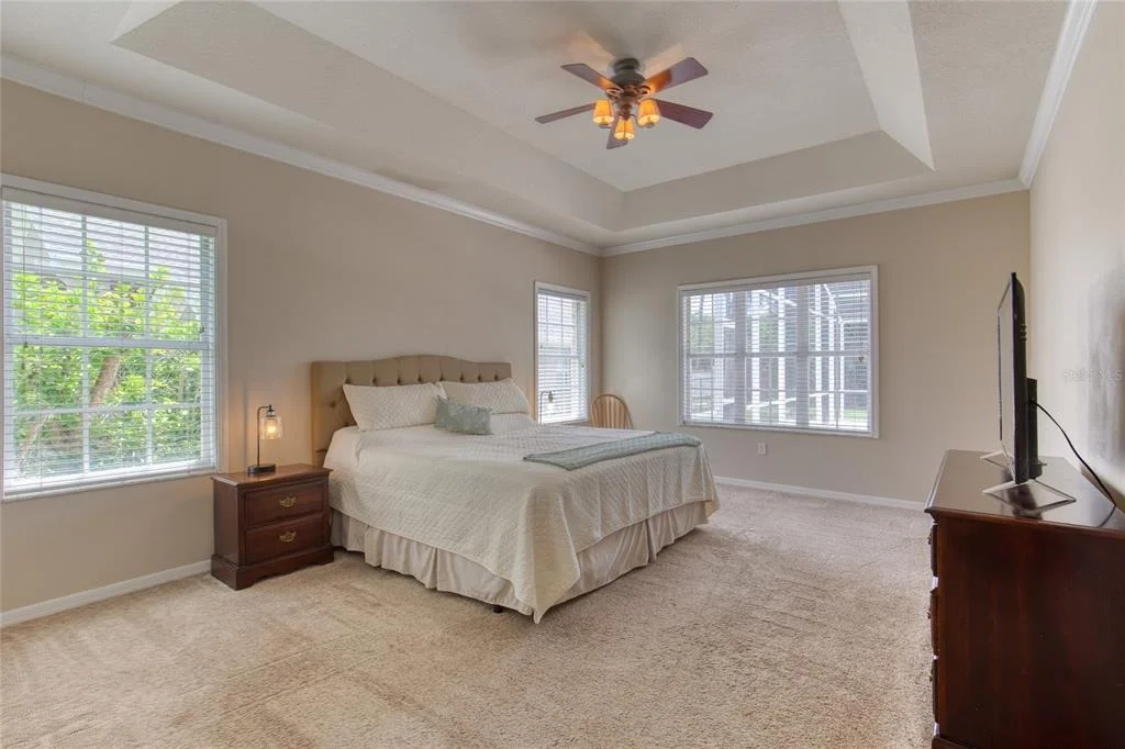 Photo of 5 WATERCLIFF LANE
