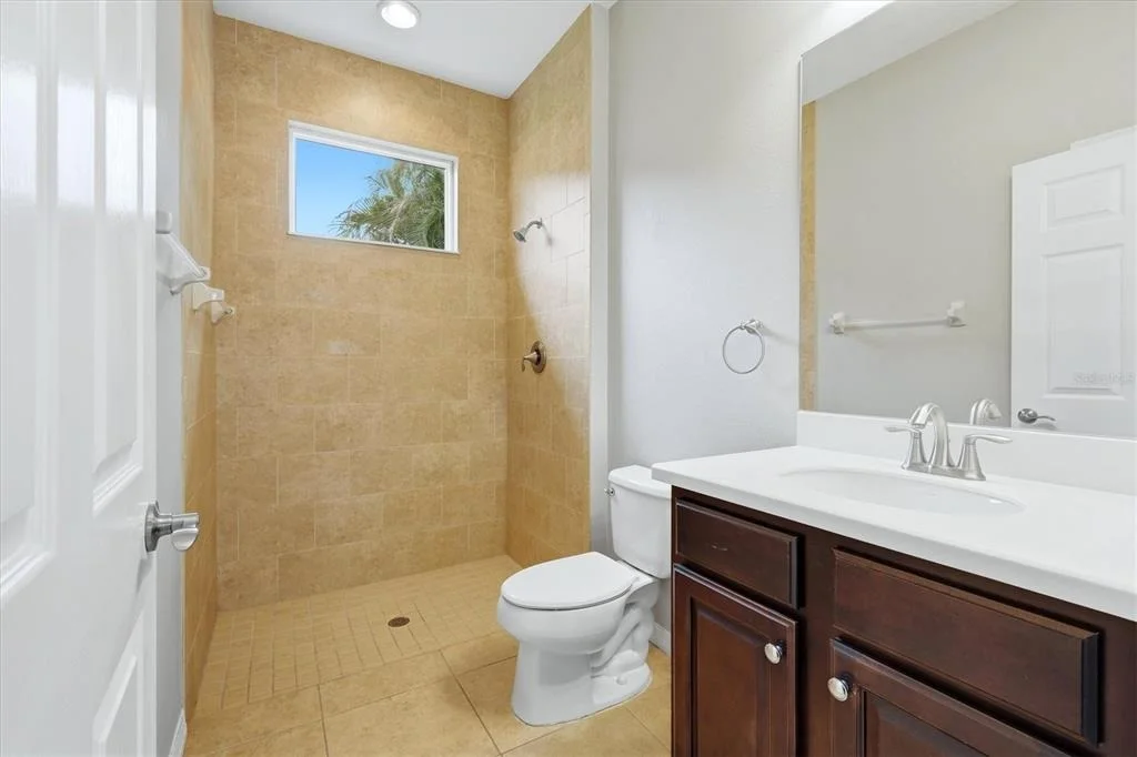 Photo of 640 HONEYFLOWER LOOP