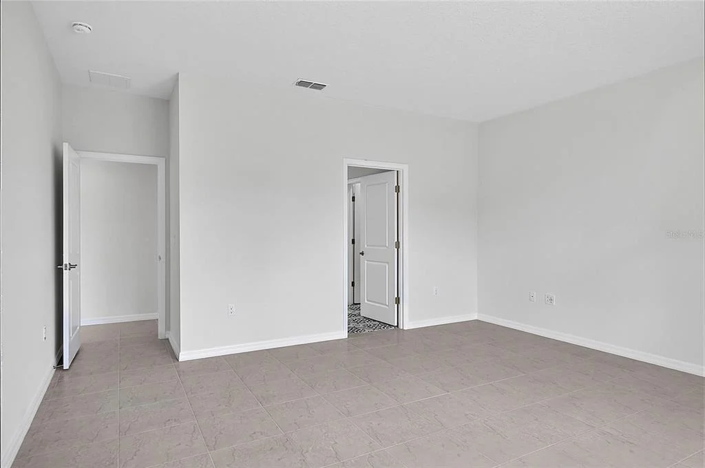 Photo of 10 PERSIMMON DRIVE