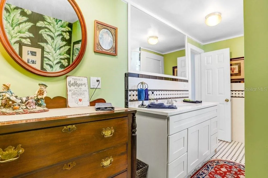 Photo of 8407 INTERBAY BOULEVARD