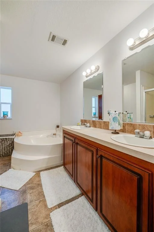 Photo of 60 GOLDEN GATE CIRCLE