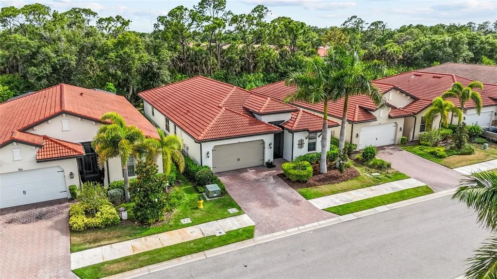 Photo of 352 TOSCAVILLA BOULEVARD