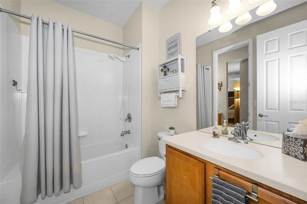 Photo of 889 LANTERN WAY