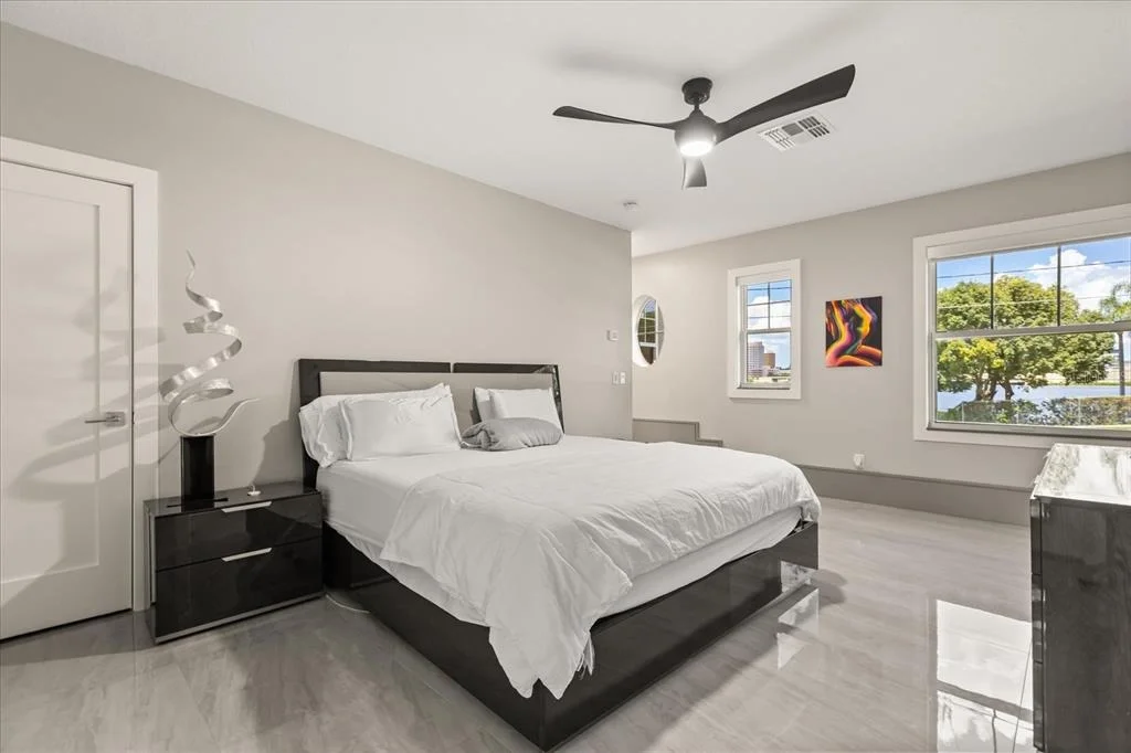 Photo of 808 EDGEWATER DRIVE