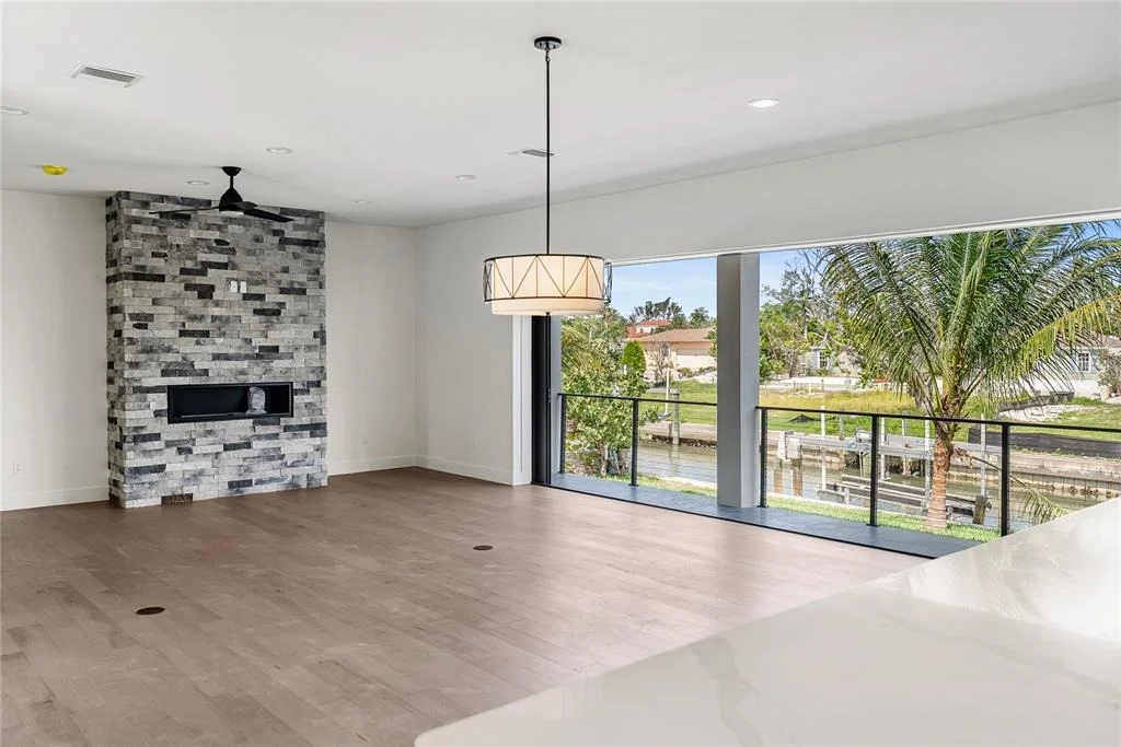 Photo of 569 BAYVIEW DRIVE