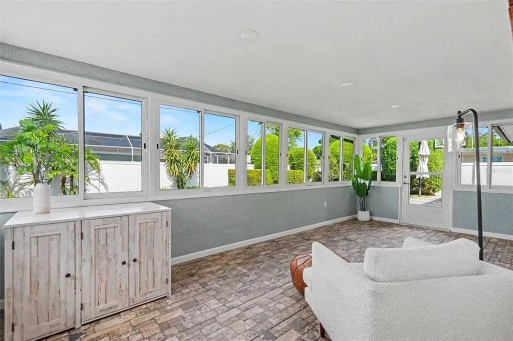Photo of 2061 FAIR OAK DRIVE