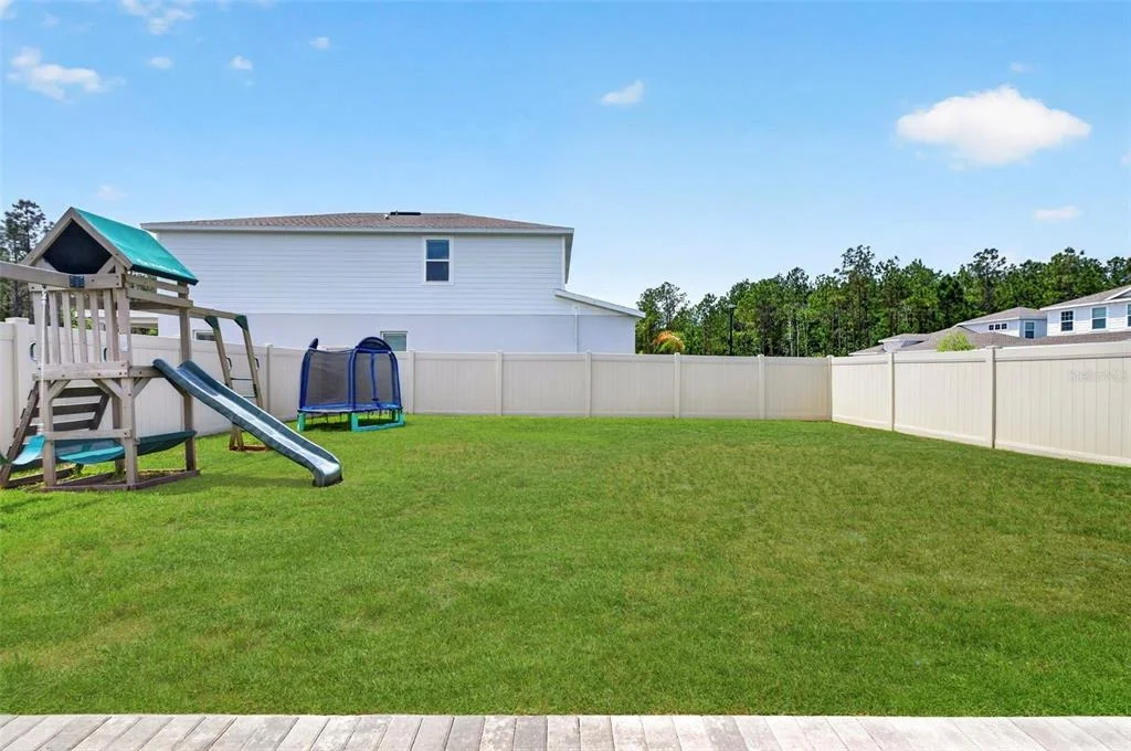 Photo of 381 CRESTWIND DRIVE