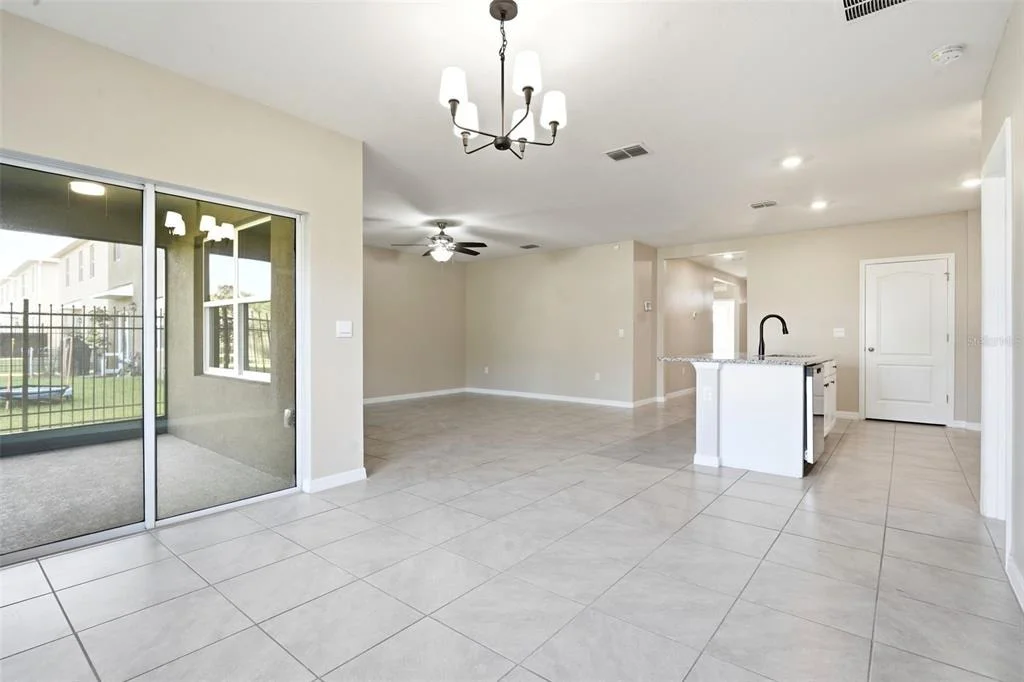Photo of 895 LAZIO CIRCLE